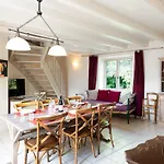 Le Des Champs, A Montbrun. בית נופש *