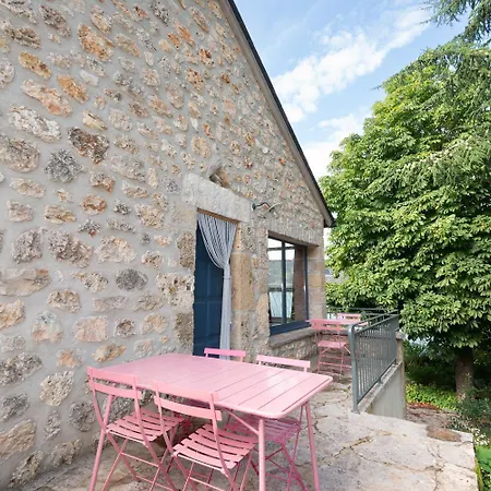 Le Des Champs, A Montbrun. *